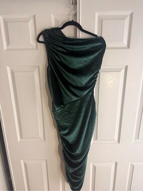 green velvet dress pretty little thing PrettyLittleThing | Dresses | Midi allowing for a personalized